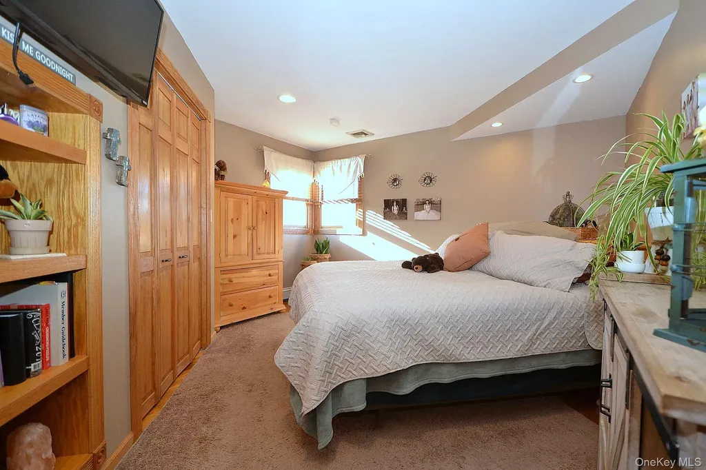29 Granby Place Ronkonkoma NY 11779