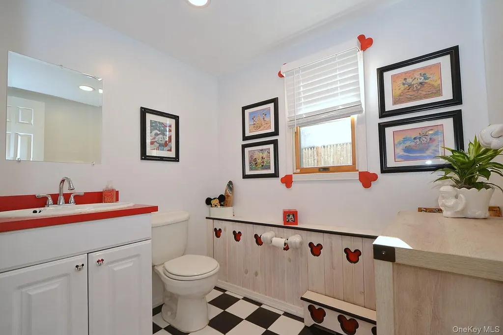 29 Granby Place Ronkonkoma NY 11779