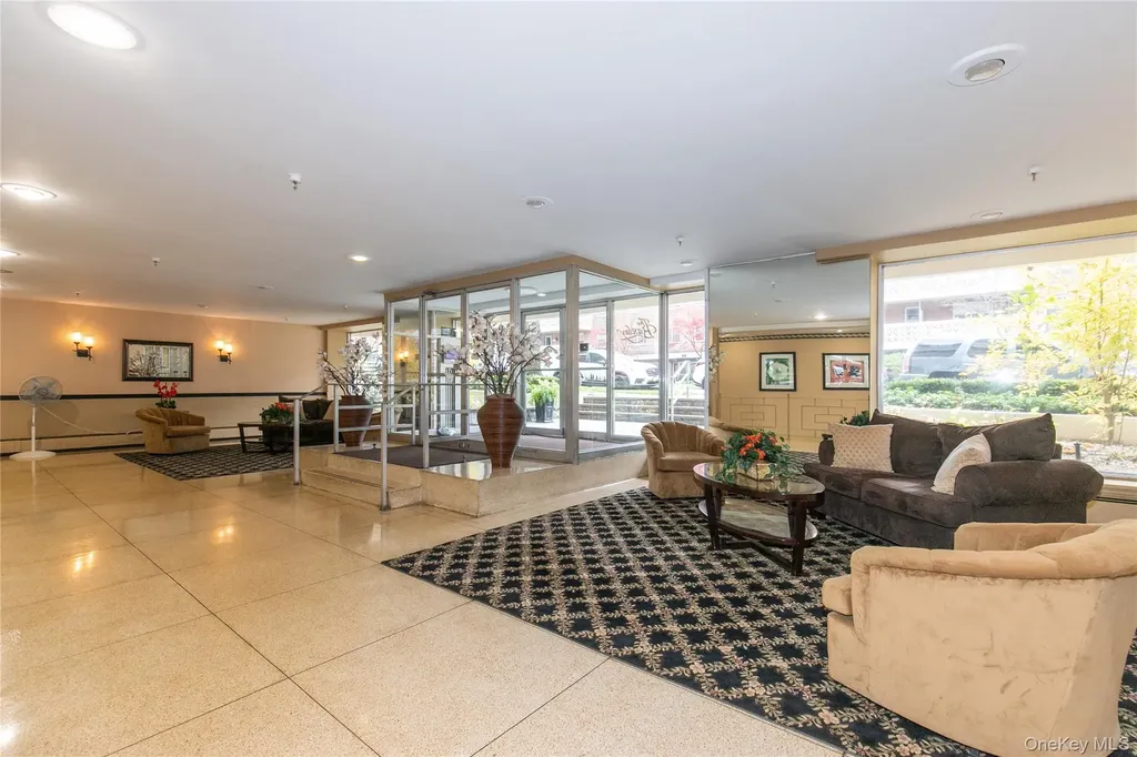 45 Hillpark Avenue Great Neck NY 11021