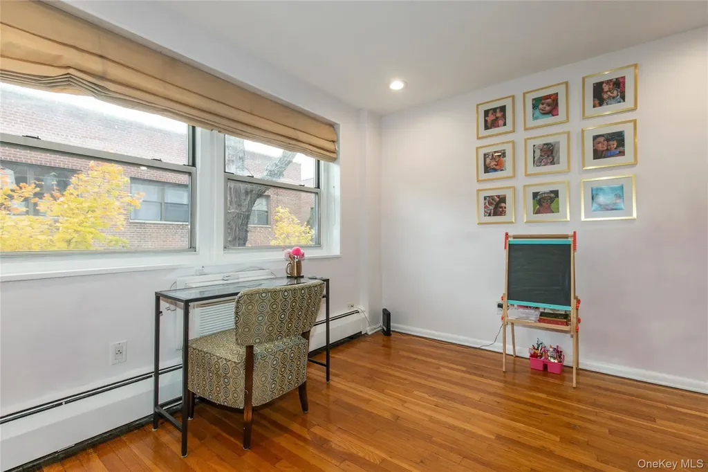45 Hillpark Avenue Great Neck NY 11021