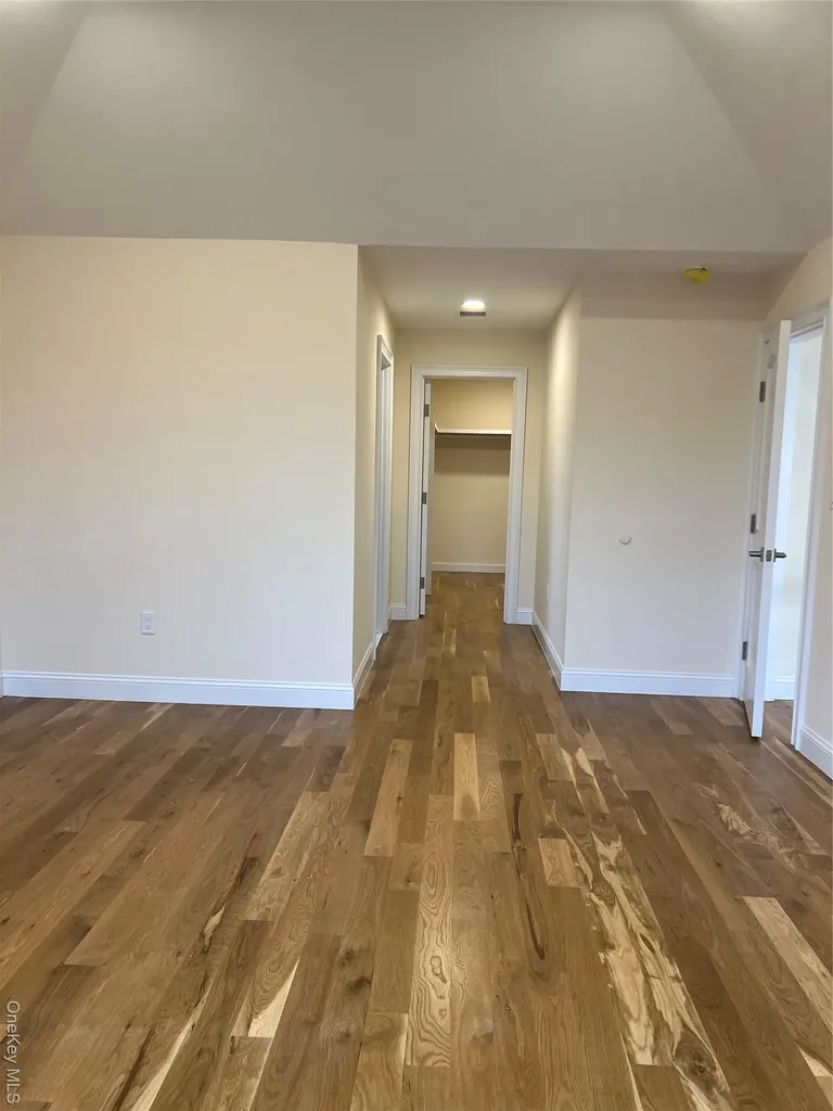 19 Sunlight Hill Yonkers NY 10704