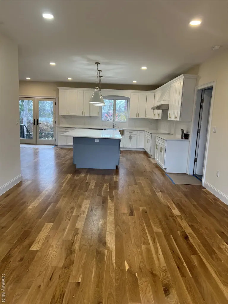 19 Sunlight Hill Yonkers NY 10704