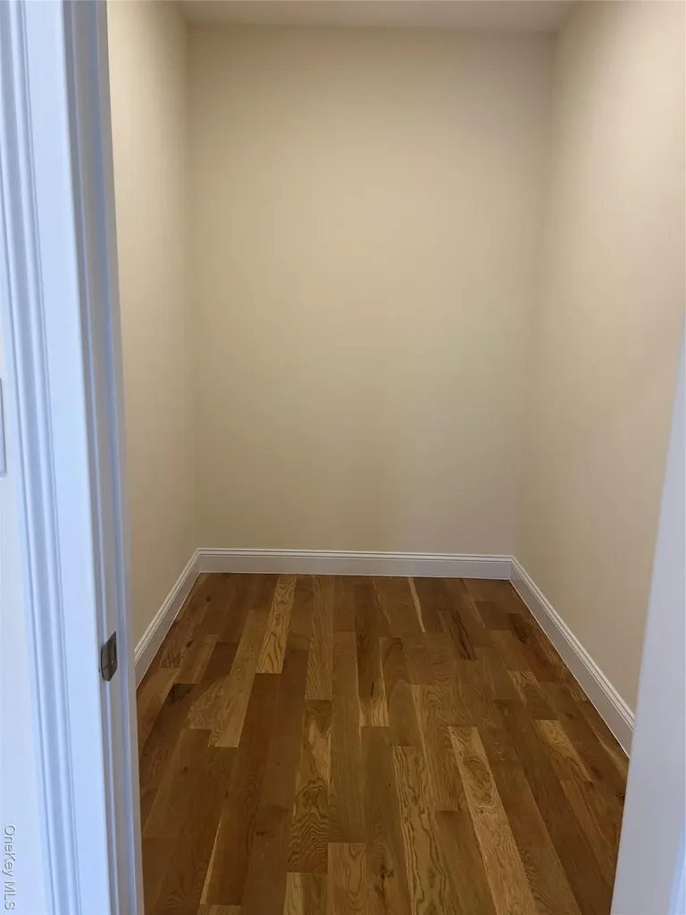 19 Sunlight Hill Yonkers NY 10704