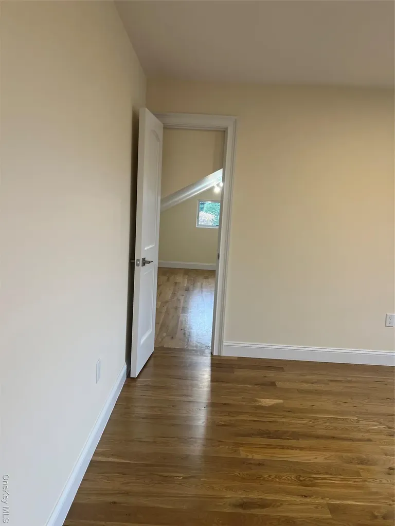 19 Sunlight Hill Yonkers NY 10704