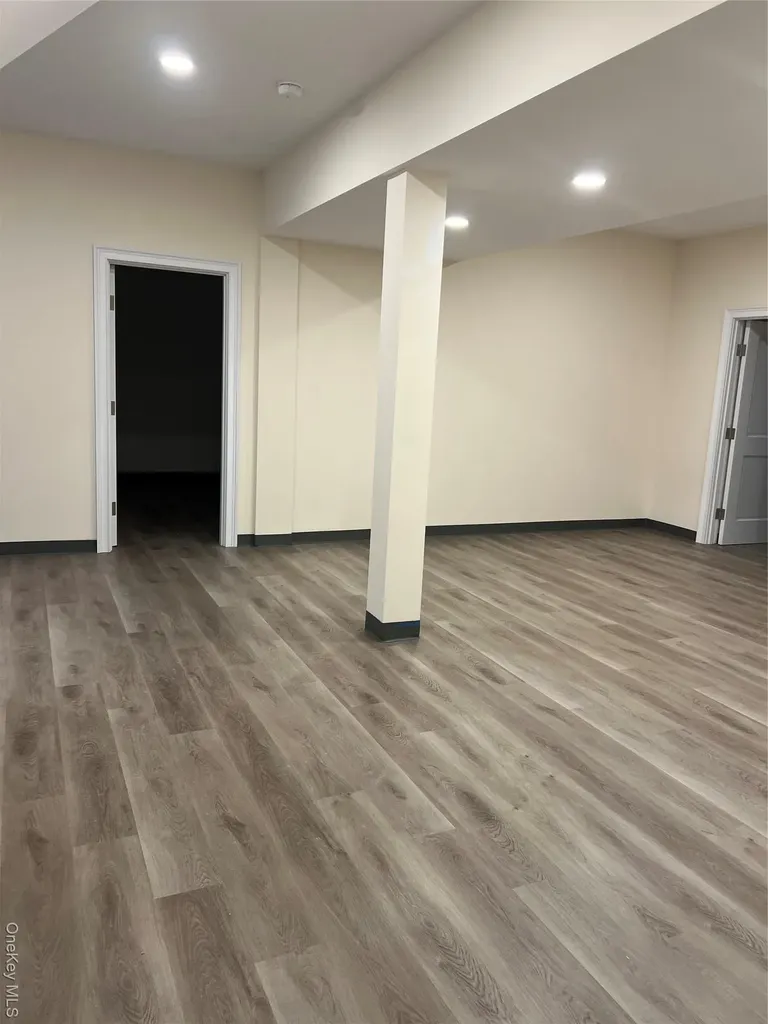 19 Sunlight Hill Yonkers NY 10704