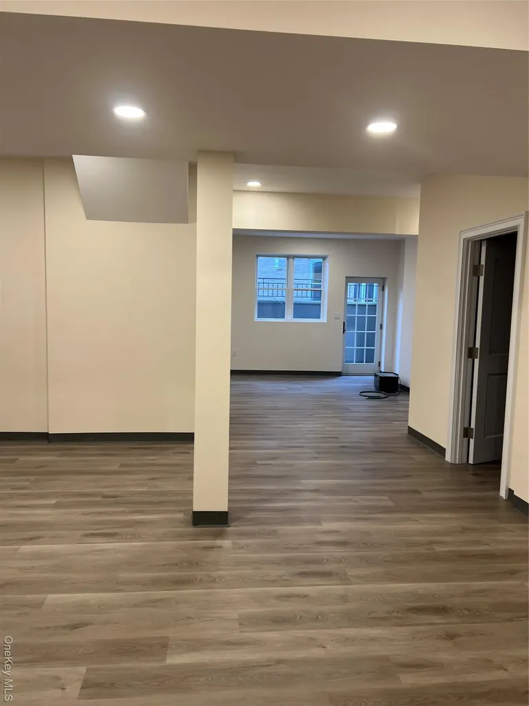 19 Sunlight Hill Yonkers NY 10704