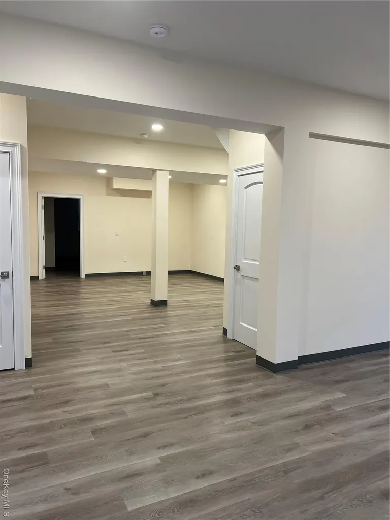 19 Sunlight Hill Yonkers NY 10704