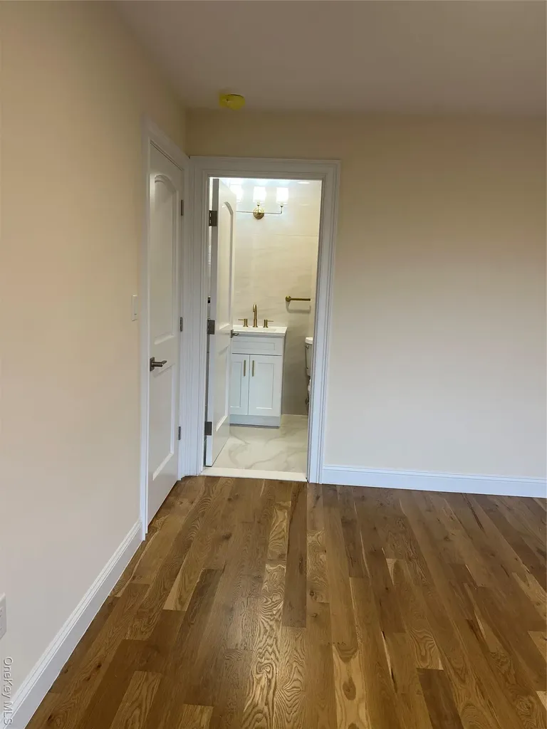 19 Sunlight Hill Yonkers NY 10704
