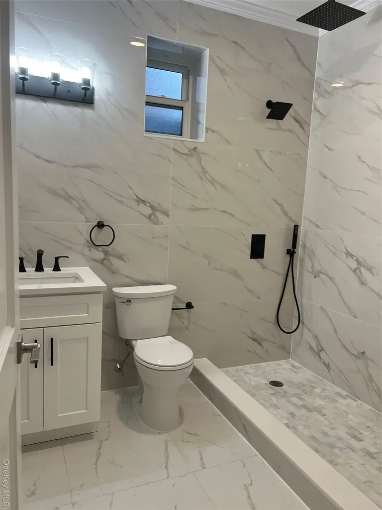 19 Sunlight Hill Yonkers NY 10704