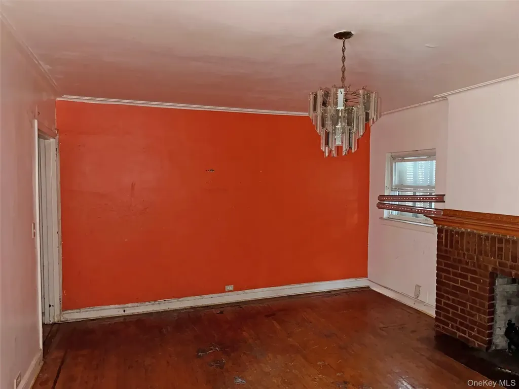 4077 Seton Avenue Bronx NY 10466