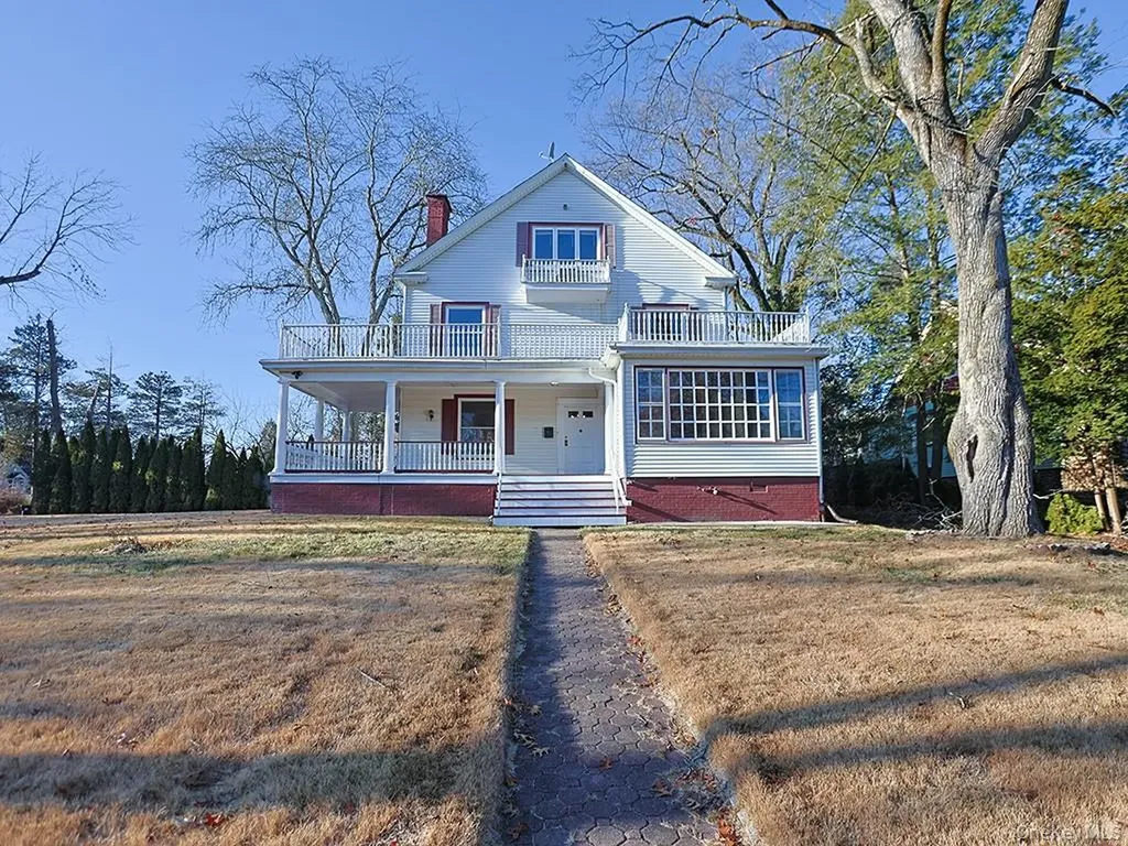 113 Hooker Avenue Poughkeepsie NY 12601