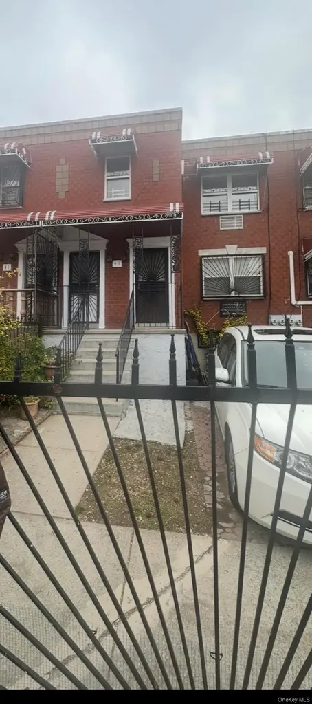 43 Menahan Street Brooklyn NY 11221