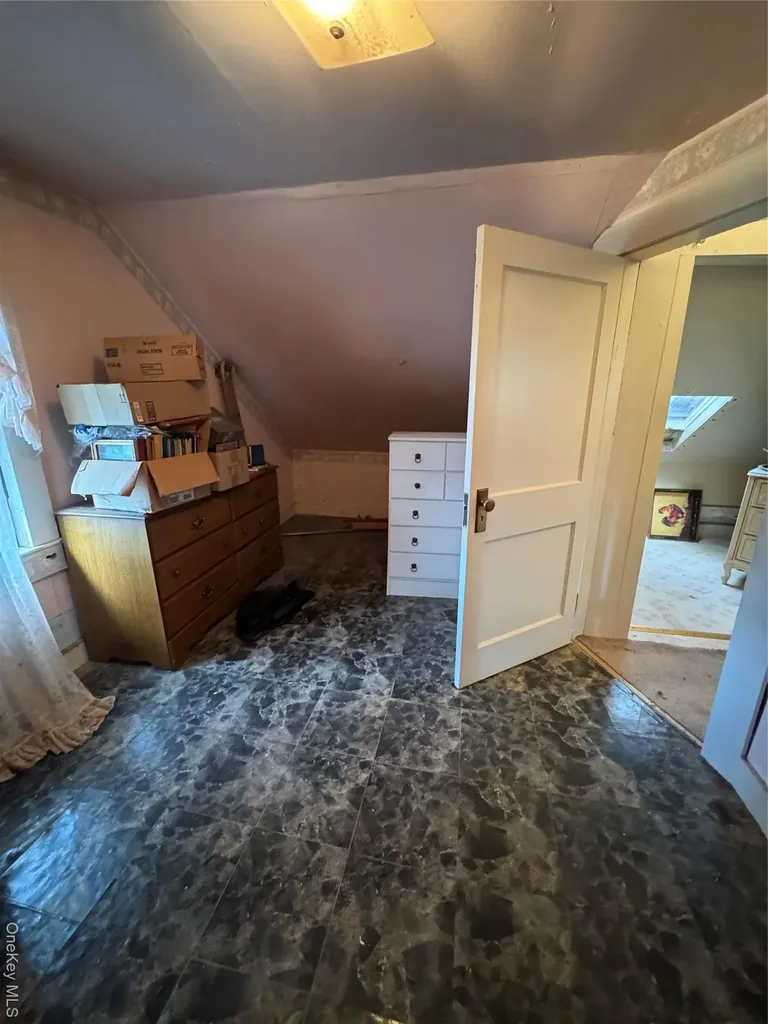 8 E Marie Street Hudson NY 12534