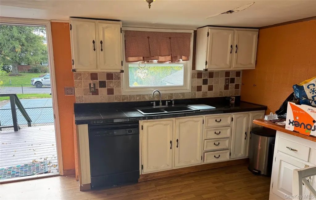 8 E Marie Street Hudson NY 12534