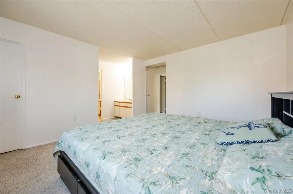 730 W Broadway Long Beach NY 11561