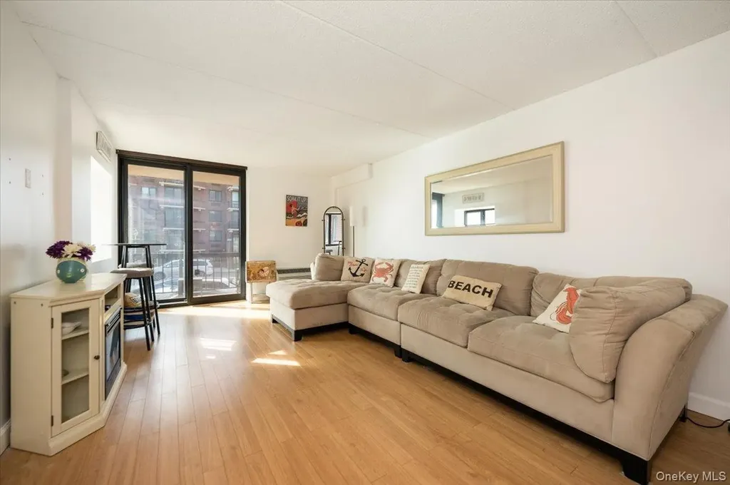 730 W Broadway Long Beach NY 11561