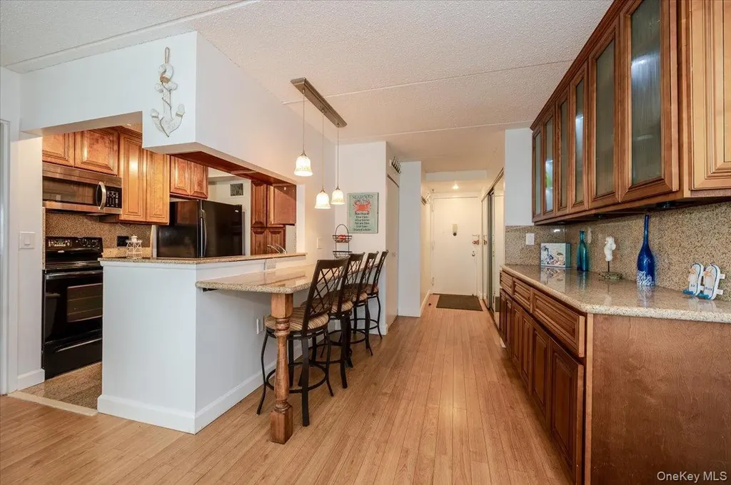 730 W Broadway Long Beach NY 11561