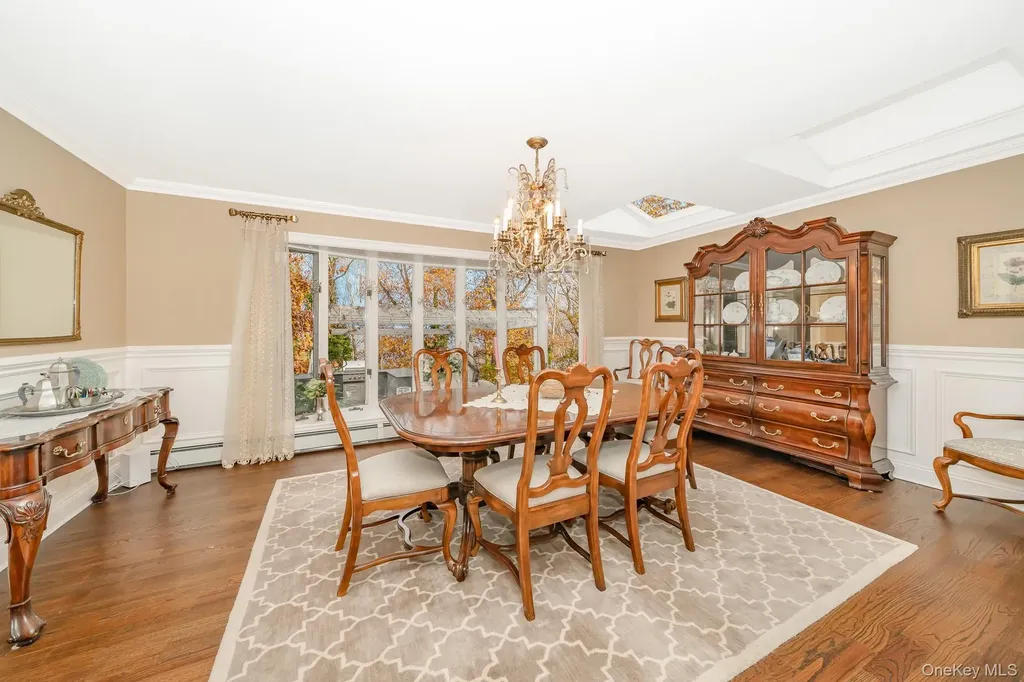 17 Thide Court Smithtown NY 11787