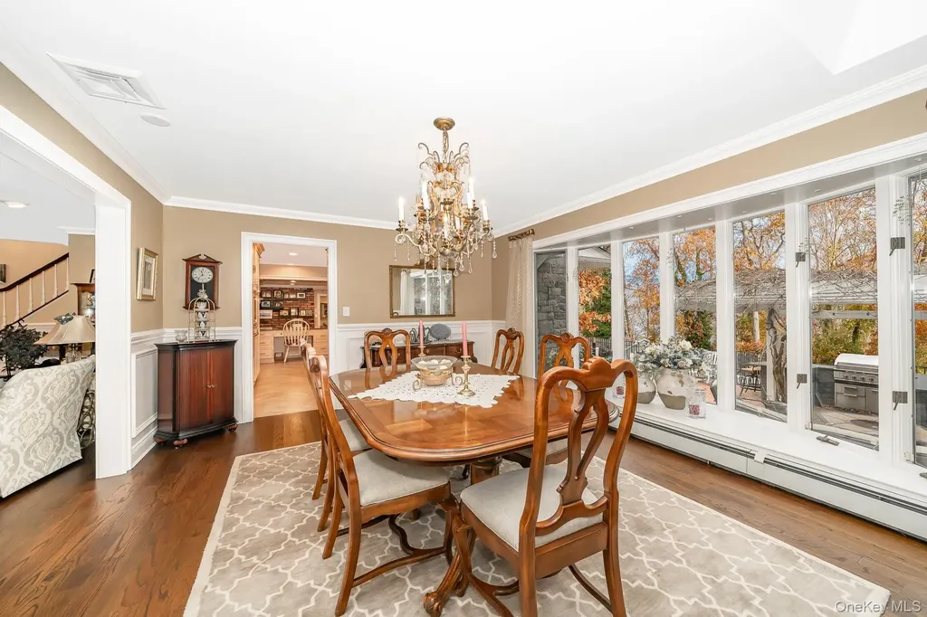 17 Thide Court Smithtown NY 11787