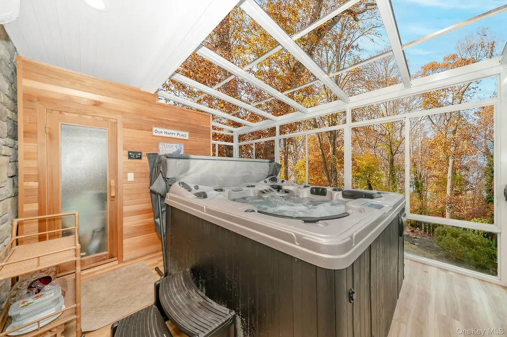 17 Thide Court Smithtown NY 11787