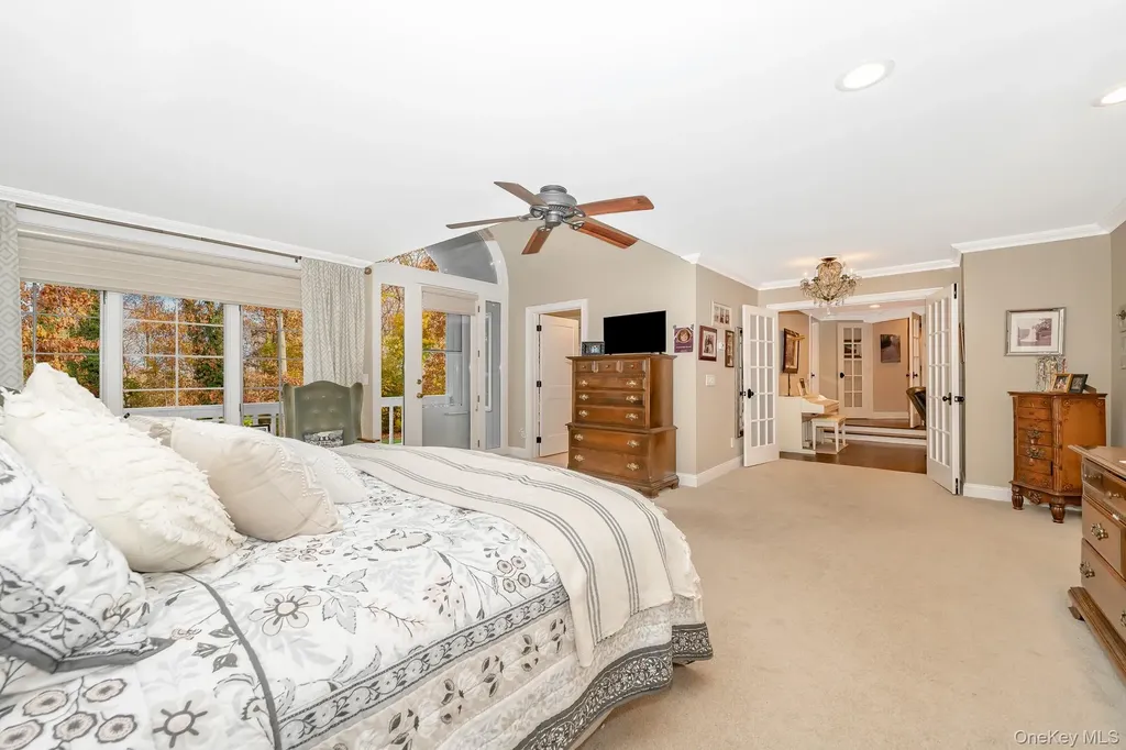 17 Thide Court Smithtown NY 11787