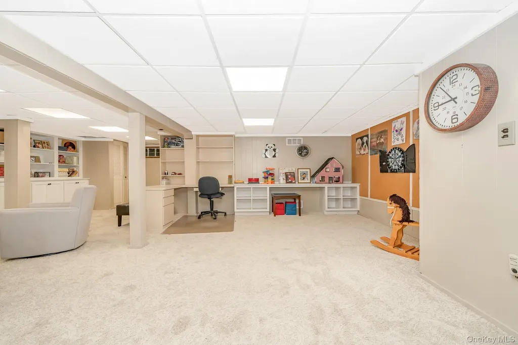 17 Thide Court Smithtown NY 11787