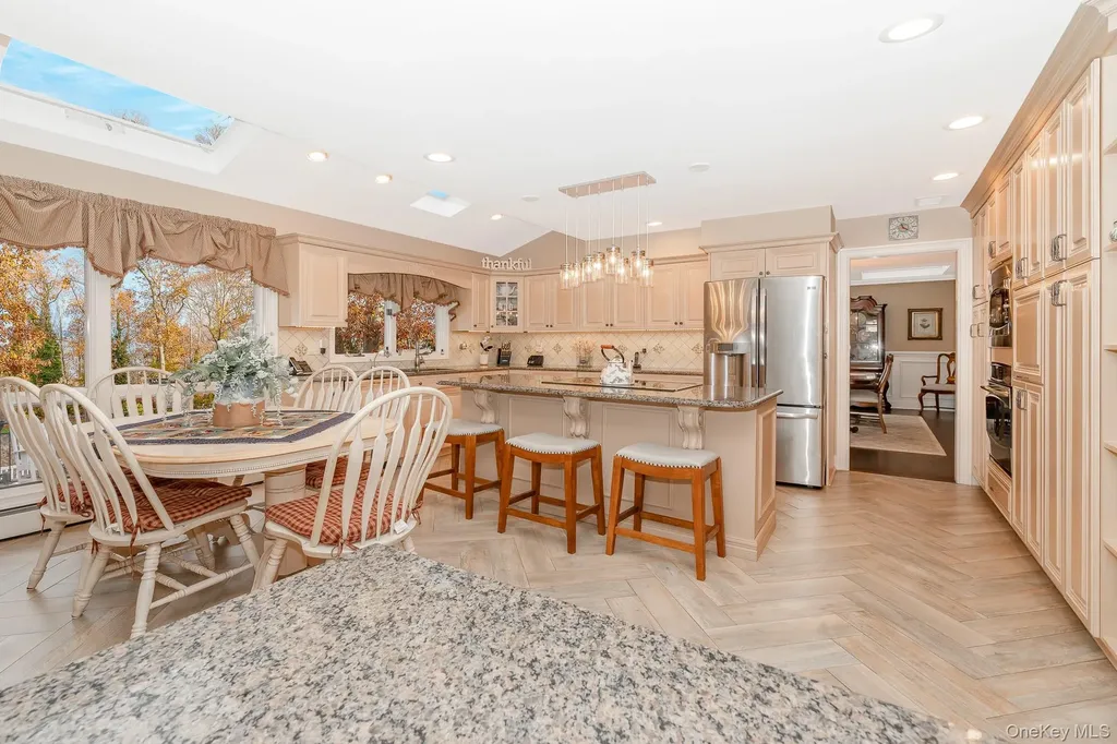 17 Thide Court Smithtown NY 11787