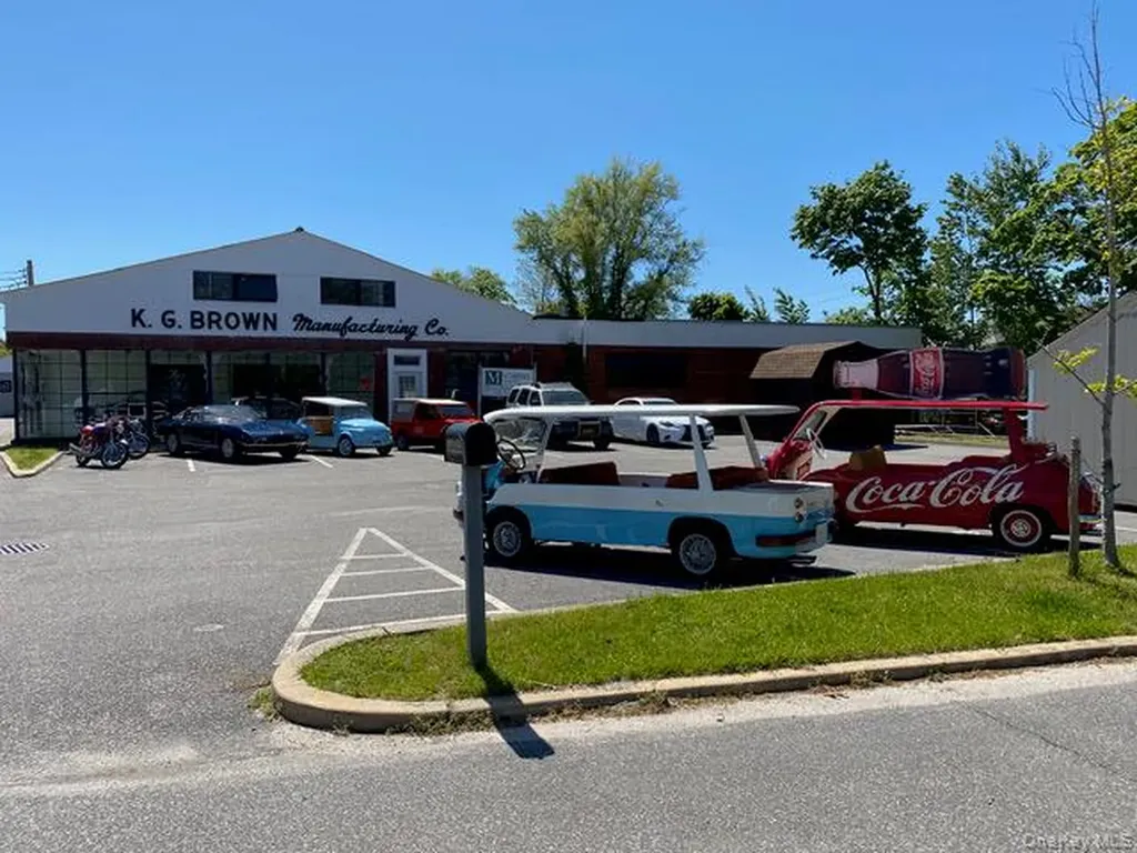 885 Wickham Avenue Mattituck NY 11952