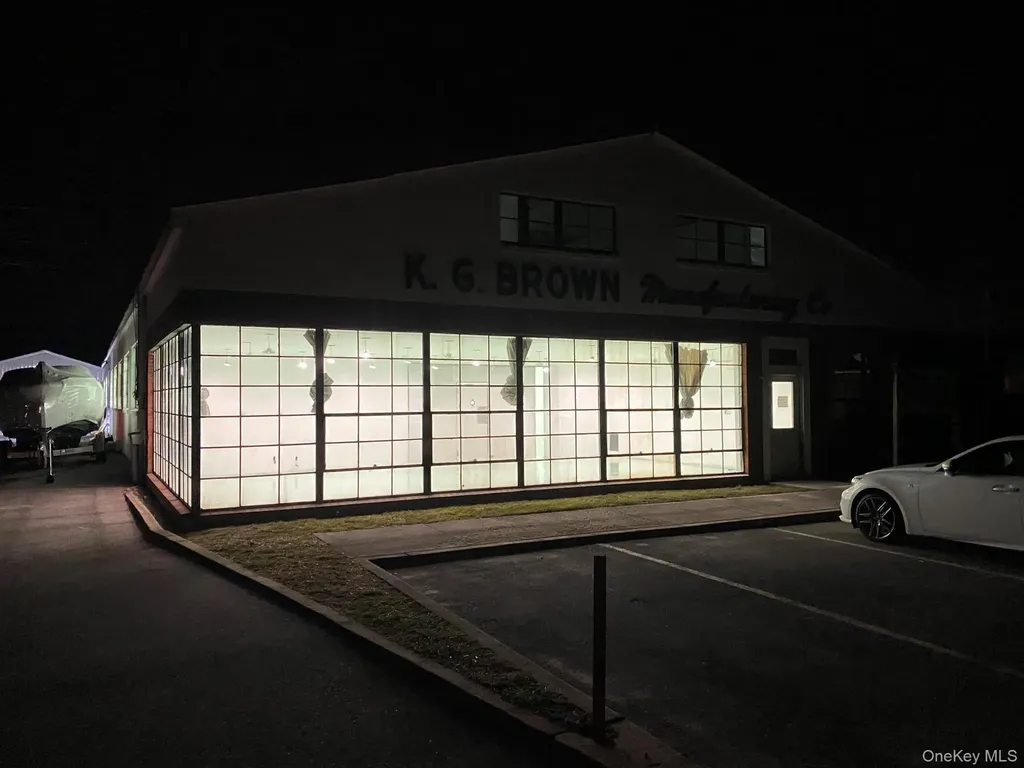 885 Wickham Avenue Mattituck NY 11952