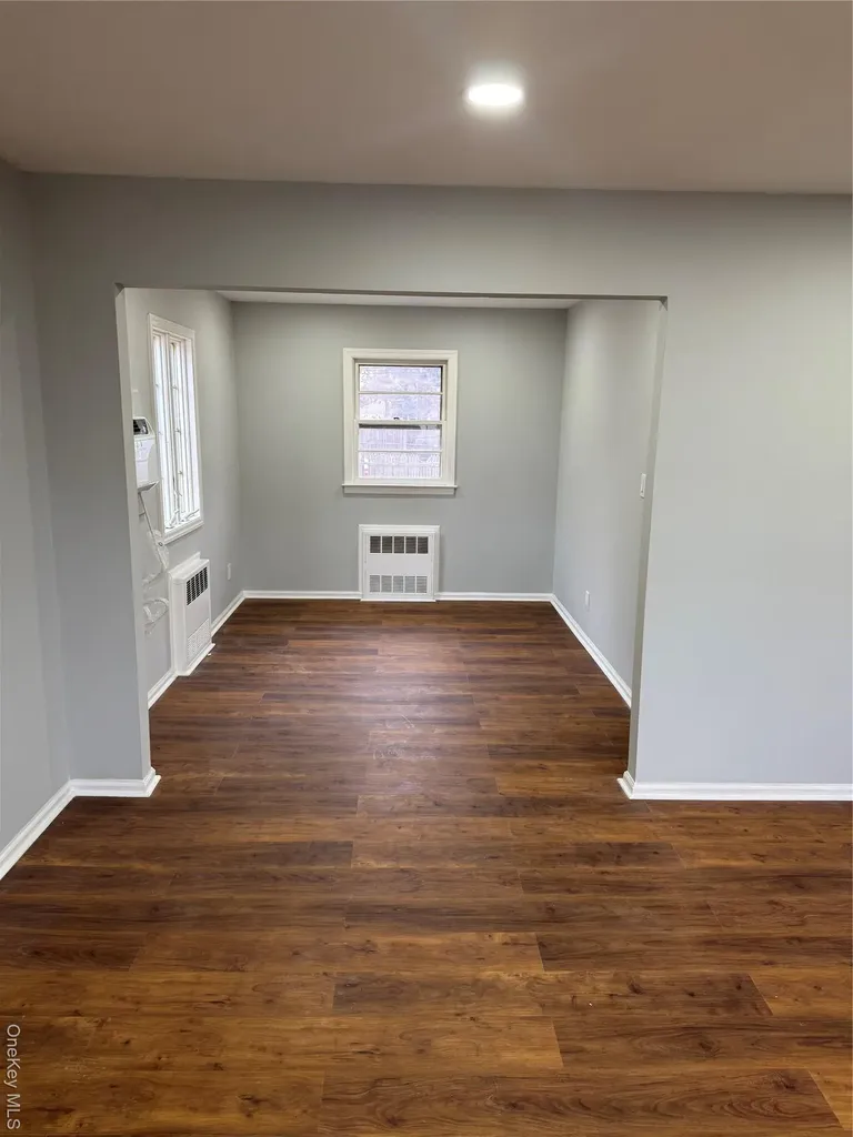 1536 5th Street West Babylon NY 11704