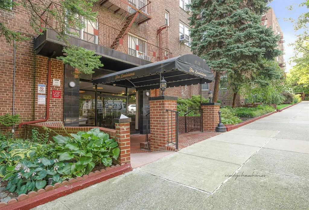 67-30 Clyde Street Forest Hills NY 11375