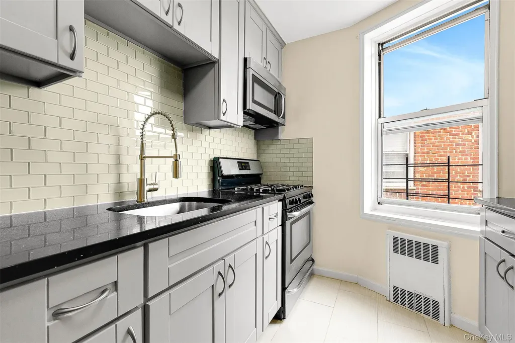 67-30 Clyde Street Forest Hills NY 11375
