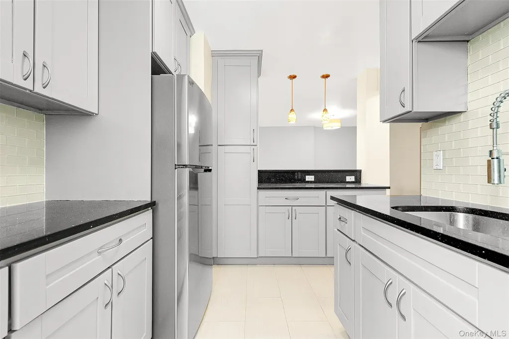 67-30 Clyde Street Forest Hills NY 11375