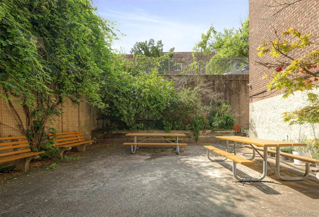 67-30 Clyde Street Forest Hills NY 11375