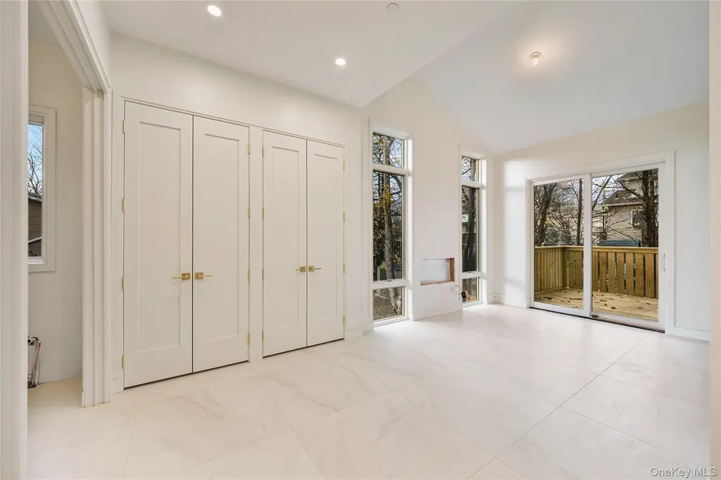 12 Buckman Place Monsey NY 10952