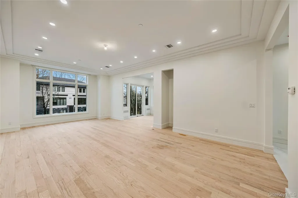12 Buckman Place Monsey NY 10952