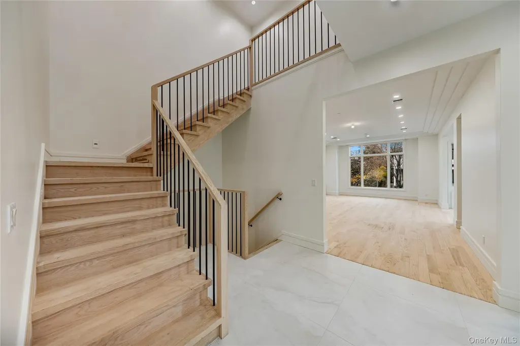 12 Buckman Place Monsey NY 10952