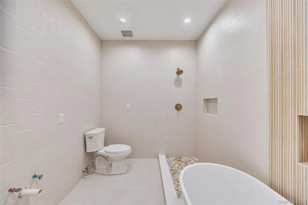 12 Buckman Place Monsey NY 10952