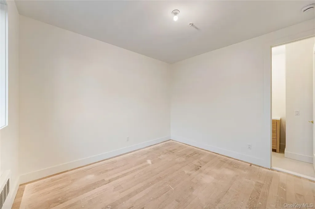 12 Buckman Place Monsey NY 10952
