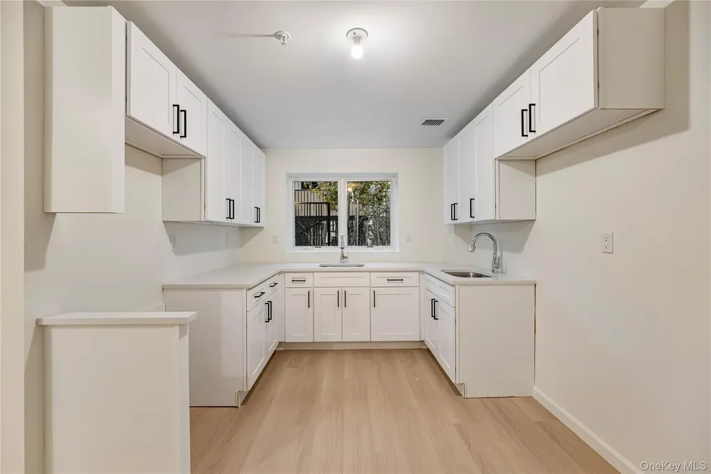 12 Buckman Place Monsey NY 10952