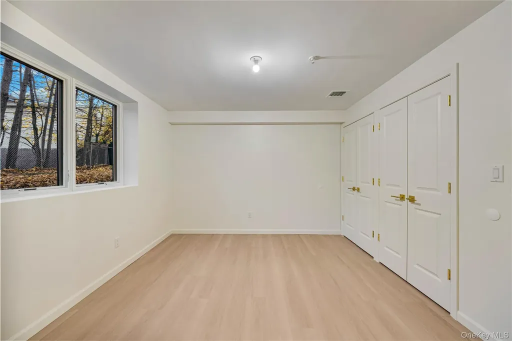 12 Buckman Place Monsey NY 10952