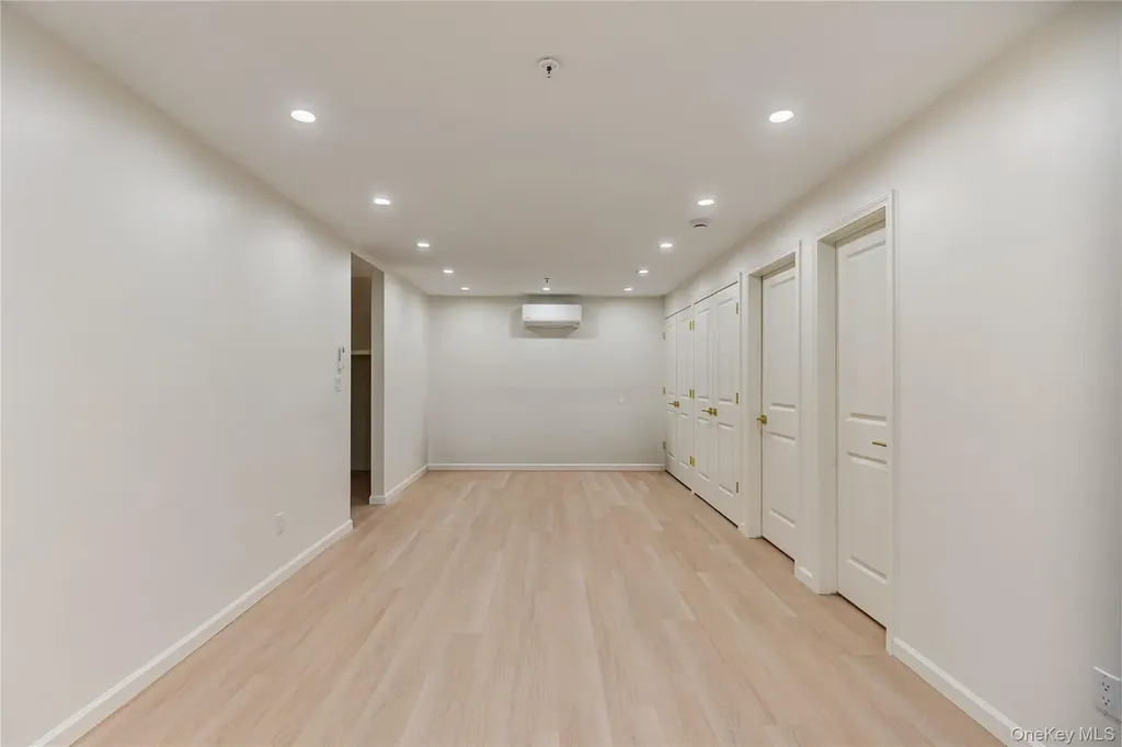 12 Buckman Place Monsey NY 10952