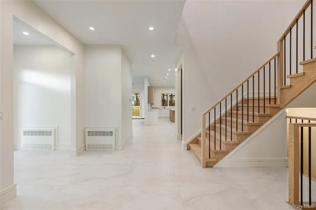 12 Buckman Place Monsey NY 10952