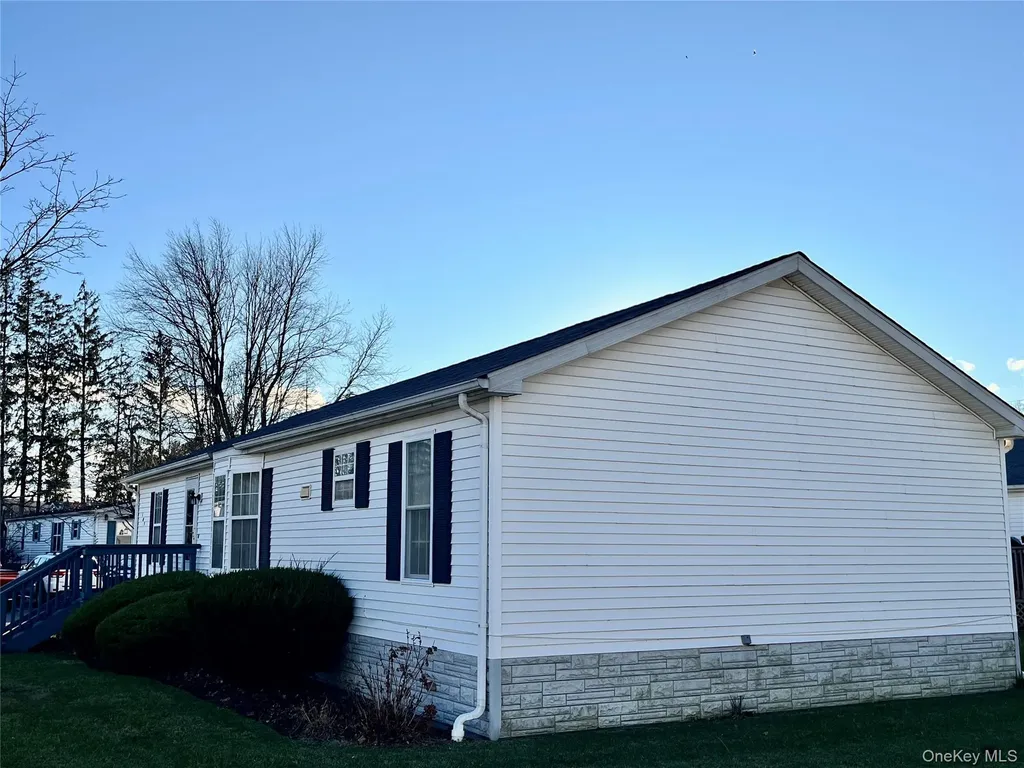105 North Mountainview Mh Stony Point NY 10950