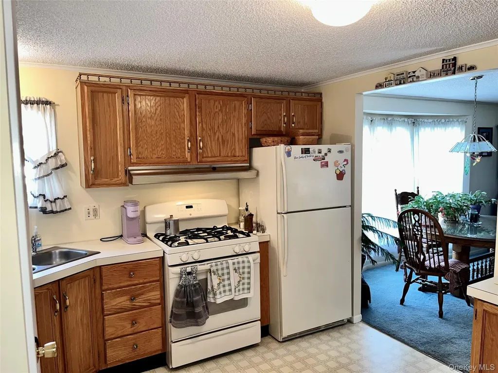 105 North Mountainview Mh Stony Point NY 10950