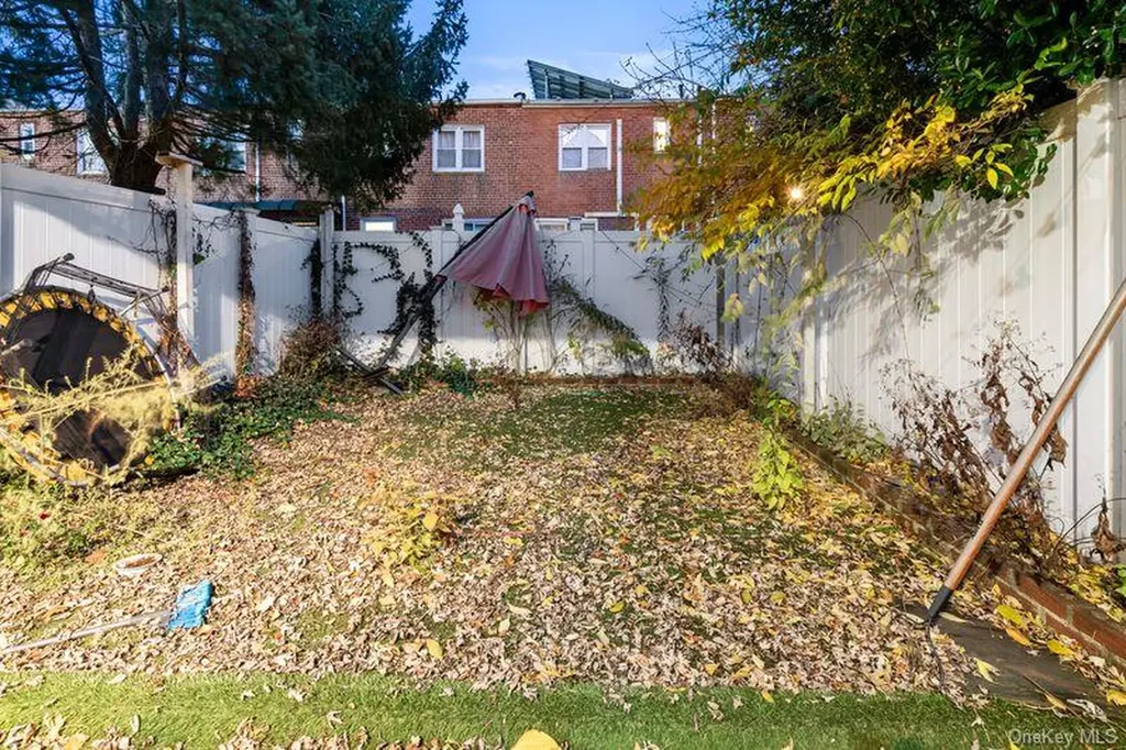 727 Euclid Avenue Brooklyn NY 11208