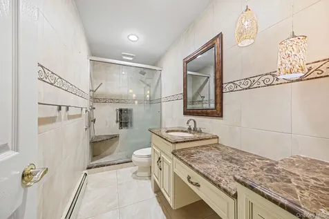 10 Cori Lane Bohemia NY 11716