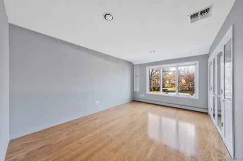 10 Cori Lane Bohemia NY 11716