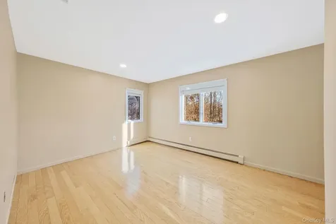 10 Cori Lane Bohemia NY 11716