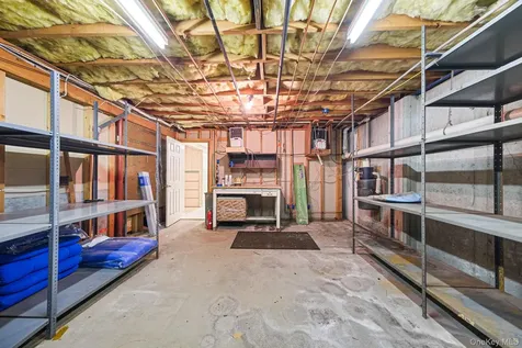 10 Cori Lane Bohemia NY 11716